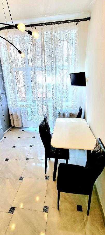 Центр Апарт Apartment Ternopil Exterior foto